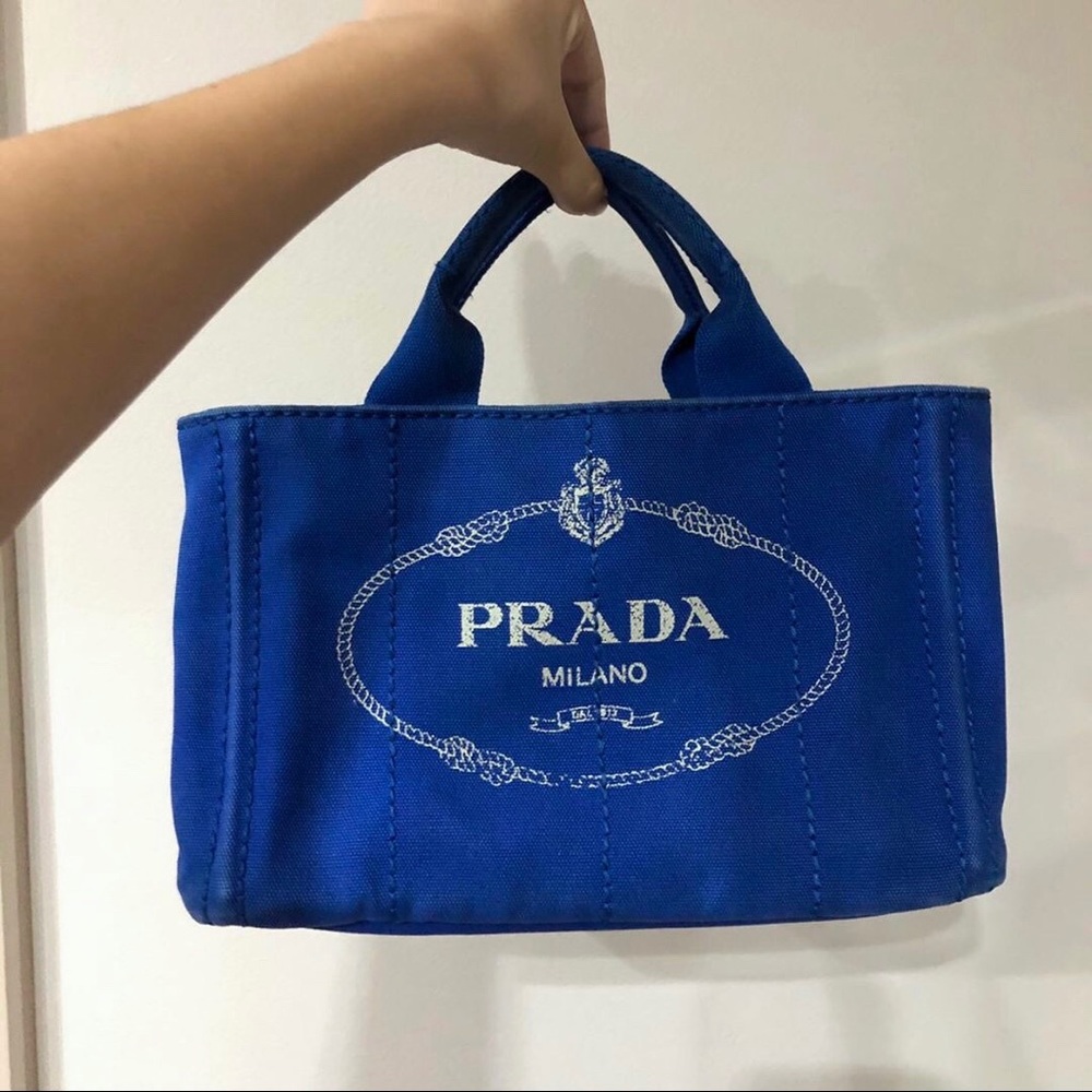 🦋🦋SOLD for $990🦋🦋 Prada Canapa - Picture 1 of 6